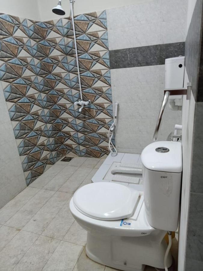 Diplomat Inn Karacsi Kültér fotó